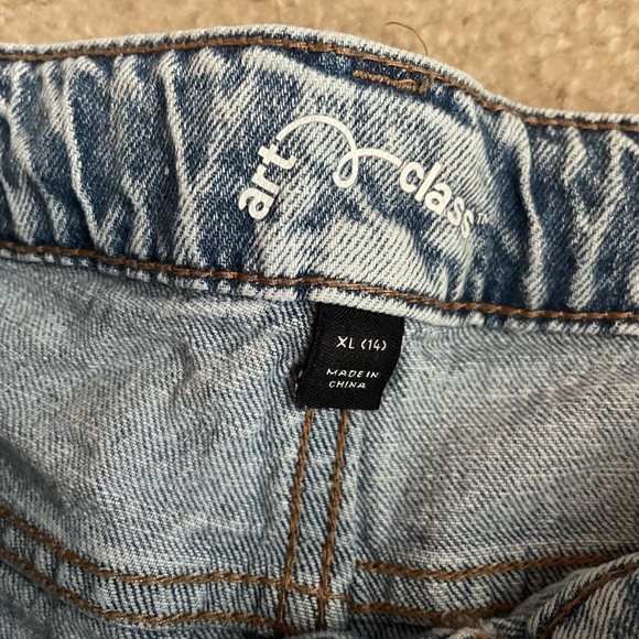 Art Class Light Blue Distressed Jean Shorts - Picture 5 of 5